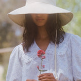 Holiday Bucket - Beige